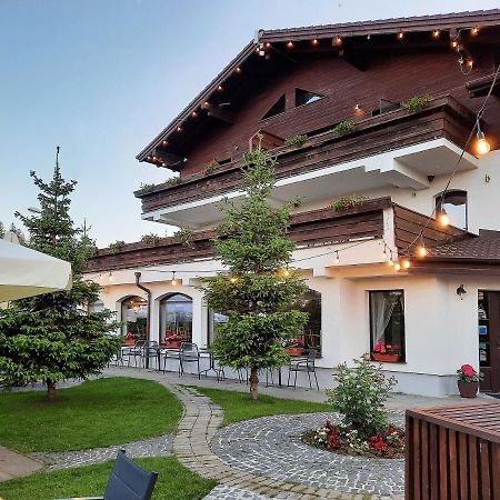 Pensiune & Restaurant Victoria Paltinis Exterior photo